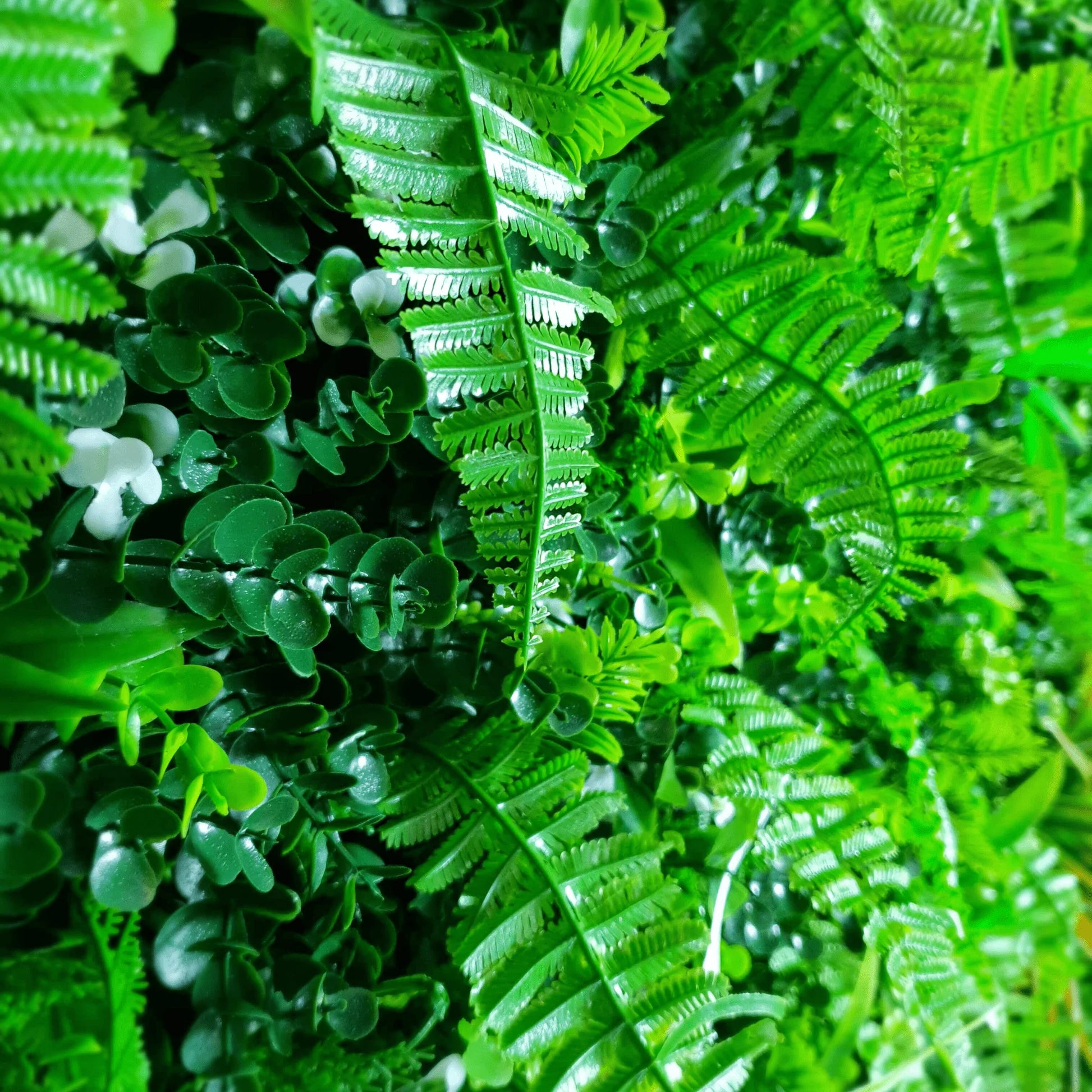 Sample Panel of Wild Tropics Artificial Vertical Garden (Small Sample) UV Resistant Realistic Tropical Design - product feature
